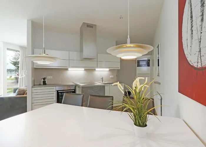 2 Bedroom Stunning Apartment In Luebeck Travemuende