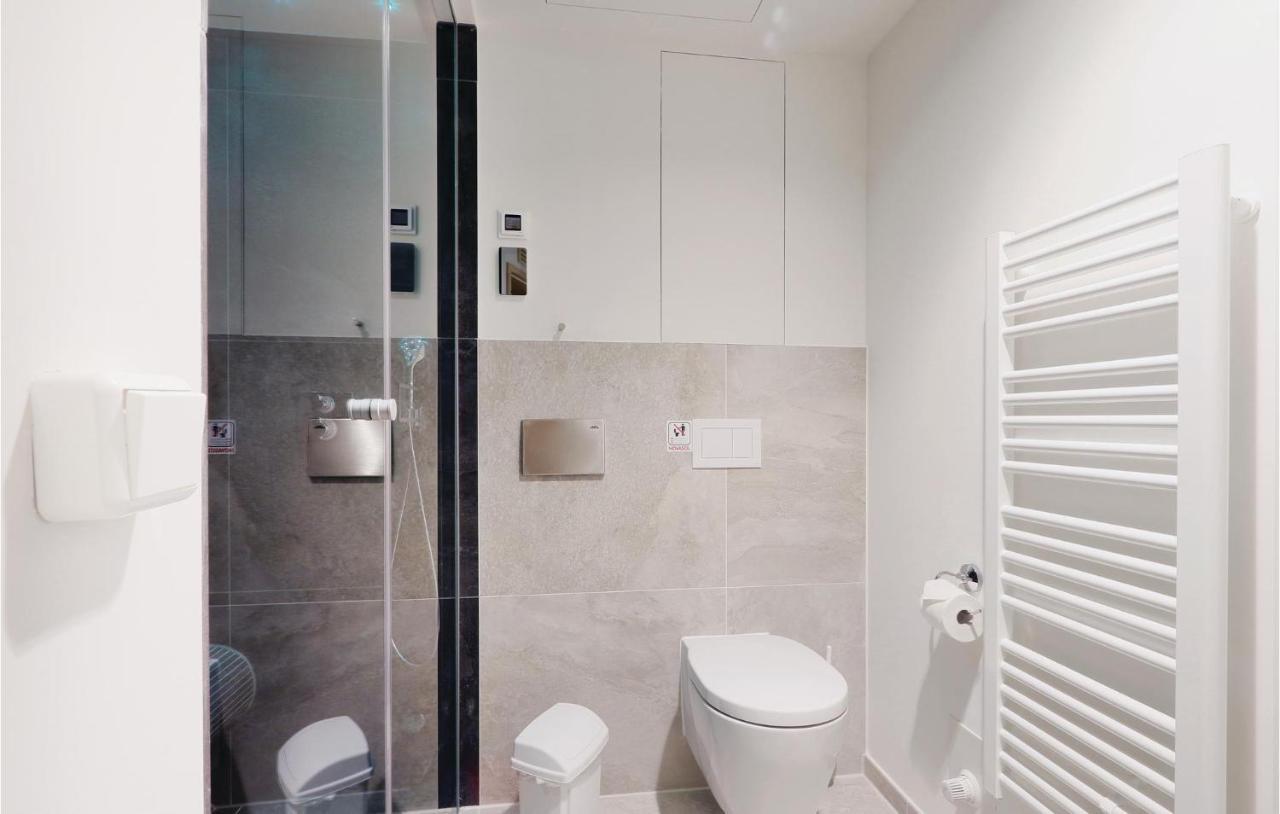 2 Bedroom Stunning In Travemuende Apartment