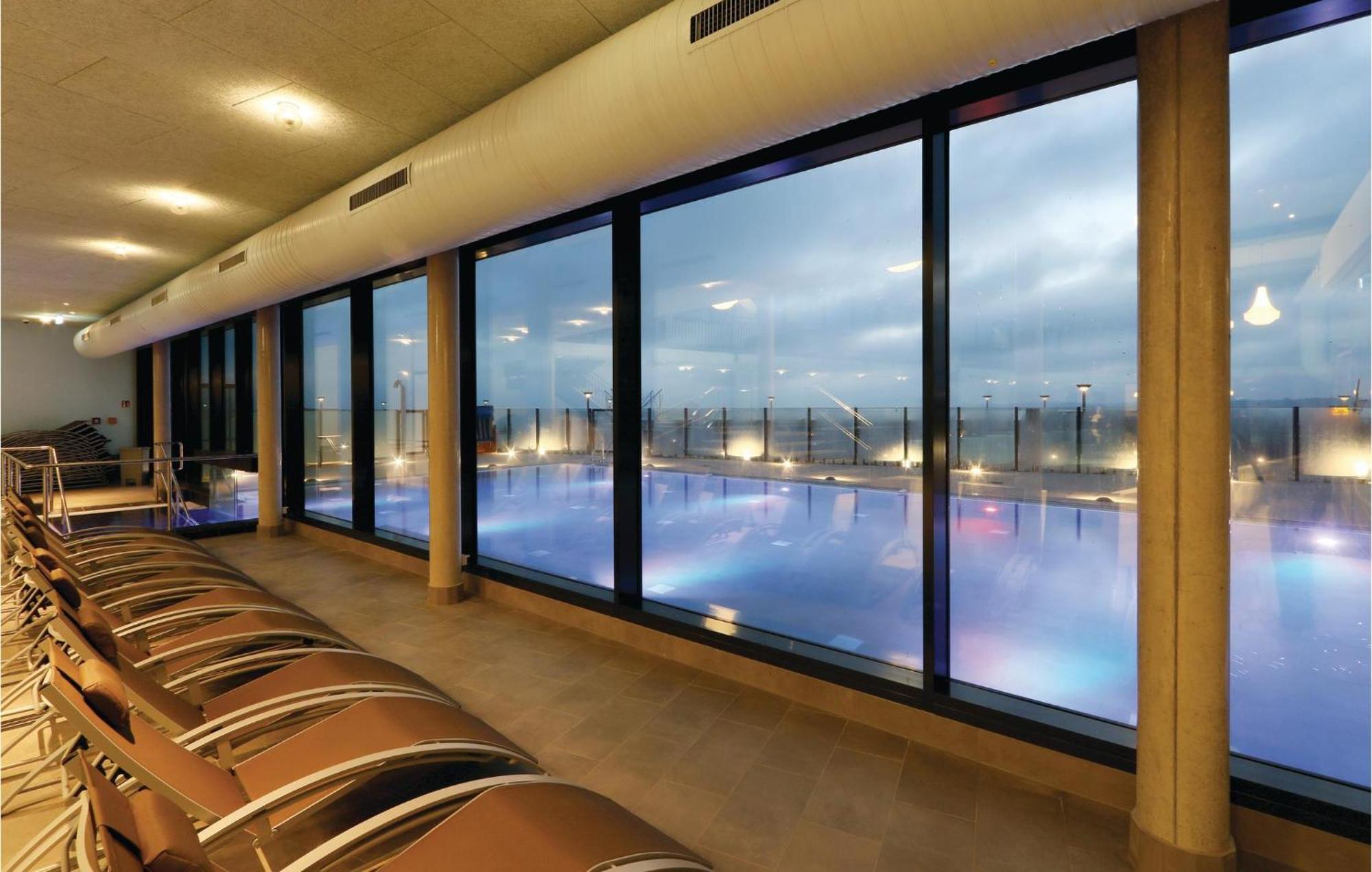 Apartment 2 Bedroom Stunning In Travemuende